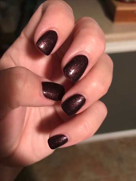 Plum Brown Glitter Gel Nails Dark Brown Glitter Nails, Dark Nails With Glitter, Gel Nail Light, Square Gel Nails, Plaid Nail Art, Brown Nail Art, Gold Gel Nails, Glitter Tip Nails, Plum Nails