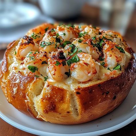 Stuffed Seafood Bread Bowl, Stuffed Seafood Soup Bread Bowl, Stuffed Seafood, Seafood Bread, Seafood Bowl, Cobb Loaf, Bread Bowl Dip, Bread Bowl Soup, Hearty Bread