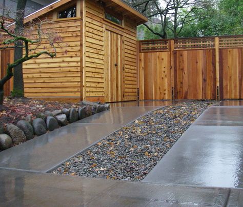 Pebble  Concrete Strip Driveway - This driveway is a great solution for multi car parking whist leaving a walkway area for pedestrians. Driveway Remodel, Modern Driveway, Diy Driveway, Pergola Decorations, Creeping Fig, Asian Landscape, Driveway Design, Driveway Landscaping, Pergola Attached To House