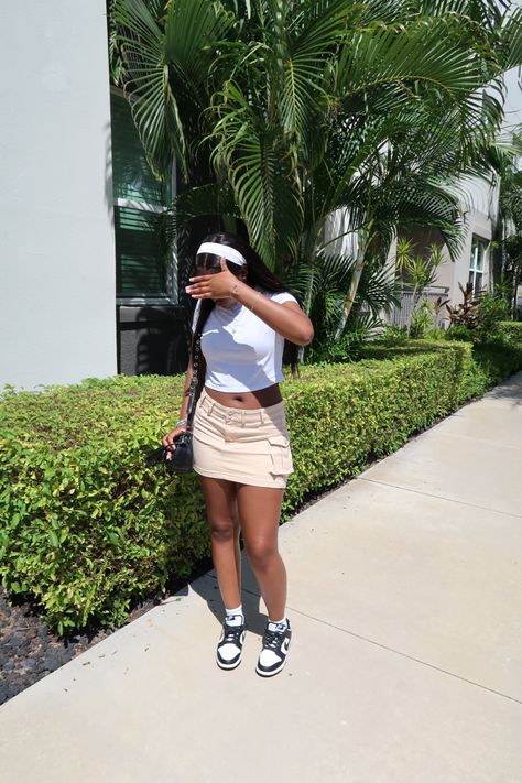 Mini Skirt And Dunks Outfit, Skirt With Dunks, Skirt Outfit Black Woman, Mini Skirt Outfit Spring, Micro Mini Skirt Outfit, Skirt Outfit Spring, Black Mini Skirt Outfit, Dunks Outfit, Spring Skirt Outfits