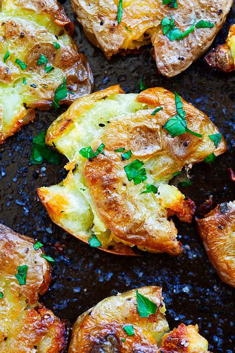 Roasted Smashed Potatoes, Smashed Potatoes Recipe, Crispy Smashed Potatoes, Rasa Malaysia, Smashed Potatoes, Food Baby, Potatoes Recipe, Veggie Dishes, Dish Recipes