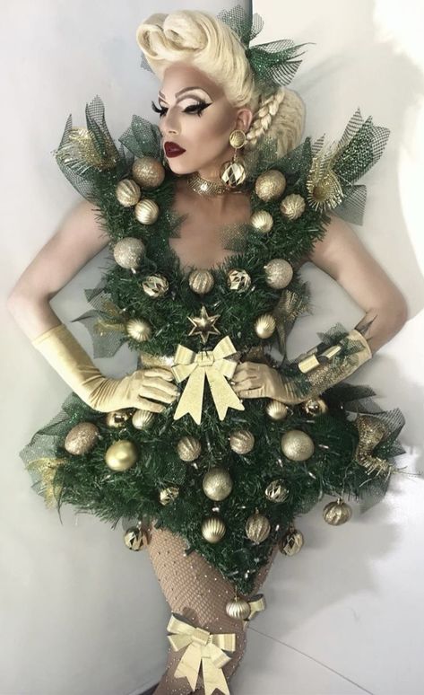 Christmas Cosplay Ideas, Christmas Tree Dress Costume, Diy Christmas Costumes For Women, Christmas Fancy Dress Ideas, Christmas Costume Ideas For Women, Drag Christmas, Christmas Tree Costume Diy, Christmas Costume Ideas, Hollywood Bombshell