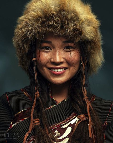 Mongolian Girl, Mongolian People, Face Photography, Hozier, Fur Hat, People Of The World, Interesting Faces, Photo Reference, Mongolia