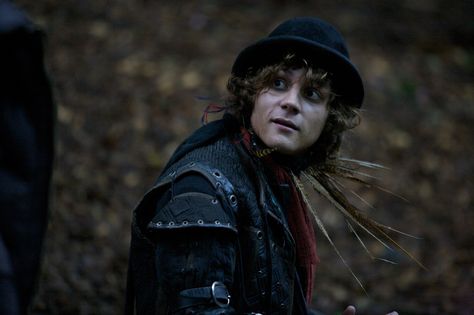 Augustus Prew as Robin. In the Secret of Moonacre he look good looking as a nice men in as a bad men Augustus Prew, Secret Of Moonacre, Fit Lads, The Secret Of Moonacre, Childhood Movies, Fantasy Movies, Period Dramas, White Horse, Film Serie