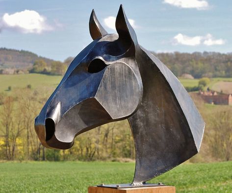 Diy Horse Head, Metal Horse Sculptures, Horse Head Sculpture, Diy Horse, Metal Horse, Head Sculpture, Horse Diy, Sculpture Metal, Paper Animals