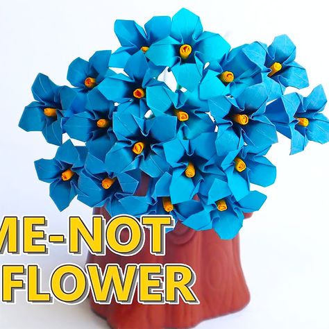 Blue Origami Flowers, Forget Me Not Origami, Origami Forget Me Not, Forget Me Not Paper Flowers, Paper Forget Me Not Flowers Diy, Paper Origami Flowers, Origami Models, Forget Me Not Flower, Flowers Paper