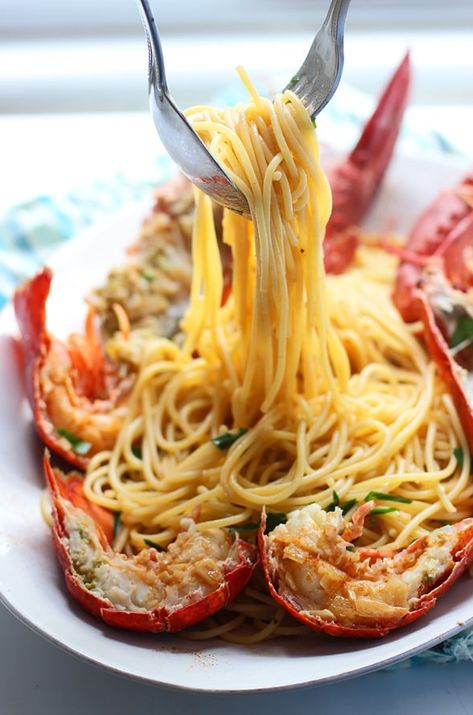 Lobster Spaghetti (Santorini Style) Lobster Spaghetti, Lobster Recipes, Seafood Dishes, I Love Food, How To Cook Pasta, Fish Recipes, Pasta Dishes, Seafood Recipes, Santorini