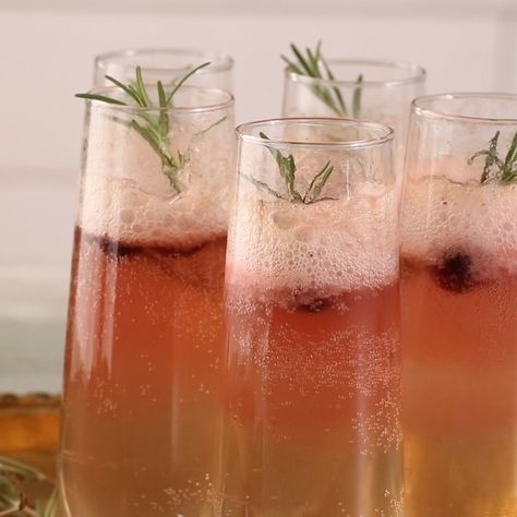 5965081 Cranberry-Rosemary Prosecco Float Fall Prosecco Cocktails, Prosecco Float, Holiday Mimosas, Ice Cube Tray Hacks, Pumpkin Spice Cocktail, Red Wine Hot Chocolate, Apple Pie Cocktail, Orange Juice Cocktails, Prosecco Drinks