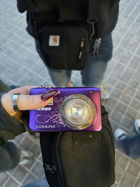 Digital camera, nikon coolpix camera, vintage camera, red nails, silver rings, purple camera, pretty camera, barcelona Purple Digital Camera, Pretty Camera, Pictures Of Cameras, Purple Camera, Tvd Dr, Rings Purple, Vlog Camera, Disposable Cameras, Digi Cam