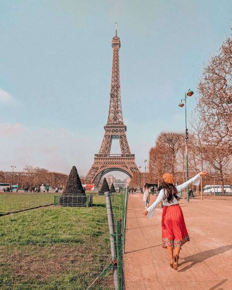 Maker:S,Date:2017-9-21,Ver:6,Lens:Kan03,Act:Lar02,E-Y Photo Ideas Eiffel Tower, Poses Near Eiffel Tower, Paris Eiffel Tower Photo Ideas, Eiffel Tower Photo Spots, Eiffel Tower Instagram, Paris Art, Instagrammable Places, Travel Instagram, Photo Location