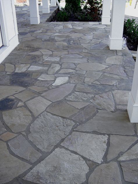 Loose Stone Patio, Natural Rock Patio, Natural Stone Patio Ideas, Flag Stone Patio Ideas, Natural Rock Landscaping, Stone Porch Ideas, Flagstone Front Porch, Patio Stone Ideas, Flagstone Porch