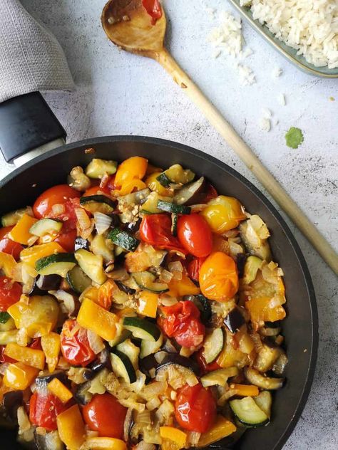 Ratatouille Recept, Ratatouille Recipe, Meatless Monday, Food Inspiration, Provence, Diner, Vegetarian Recipes, Good Food, Food And Drink