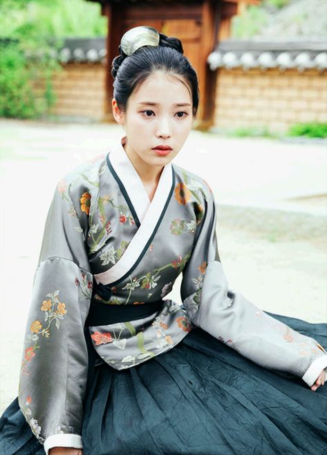 Moon Lovers Drama, Moon Lovers Scarlet Heart Ryeo, Scarlet Heart Ryeo, Korean Traditional Dress, Scarlet Heart, Korean Hanbok, Costume Drama, Moon Lovers, Korean Traditional