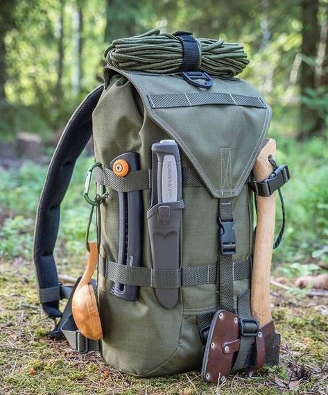 Everyday Carry Tools, Bushcraft Kit, Survival Items, Bushcraft Gear, Survival Bag, Bushcraft Camping, Camping Checklist, Bug Out Bag, Wilderness Survival