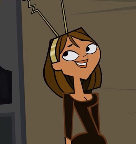 Courtney Tdi Icons, Courtlynn Total Drama, Courtly Total Drama, Courtney Pfp Total Drama, Trd Characters, Total Drama Island Courtney, Tdi Courtney, Blurry Colors, Tdi Icons