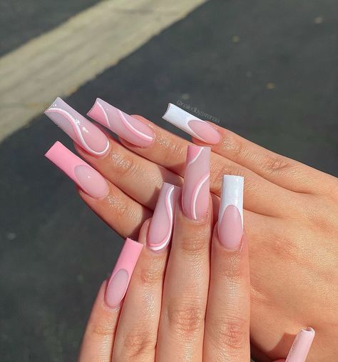 White And Pink Nail Ideas, Long Square Nails Designs, Chic Acrylic Nails, Acrilyc Nails Ideas, Nude Pink Acrylic Nails, Stylizacje Kylie Jenner, White Acrylic Nails, French Tip Acrylic Nails, Coffin Shape Nails