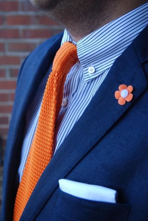 An Orange Tie against a Blue Shirt can great a bold look! This is an example of a complementary color scheme at its best! Courtesy of www.pinterest.com Professor Wardrobe, Wardrobe Overhaul, Amazing Kitchens, Linen Sport Coat, Tie Outfit, Stylish Men Wear, Fresh Clothes, Suit Combinations, Orange Suit