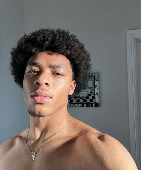 Mini Afro Men, Short Afro Men, Small Afro, Short Afro Hair, Mini Afro, Twist Hair Men, Black Boy Hairstyles, Taper Fade Short Hair, Waves Hairstyle Men