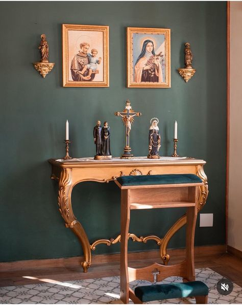 Catholic Bedroom Aesthetic, Catholic Alters For Home, Prayer Room Aesthetic, Prayer Room Ideas Catholic, Christian Altar Ideas For Home, Altar Table Ideas, Altar Design Home Catholic, Catholic Altar Home Ideas, Prayer Space At Home