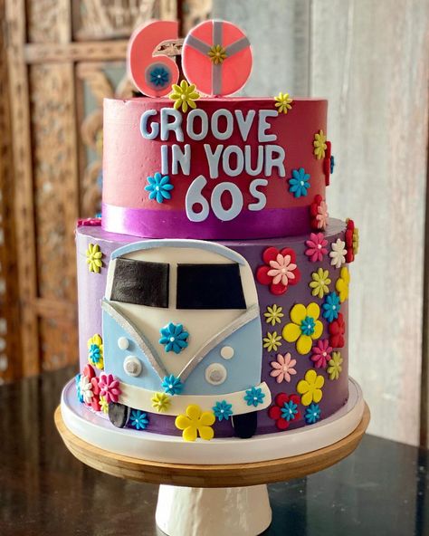 1960s Party Theme, 60th Birthday Party Themes, 60th Birthday Theme, Hippie Cake, 60th Birthday Ideas For Mom, Hippie Birthday Party, 70s Party Theme, 60th Birthday Cake, Groovy Party