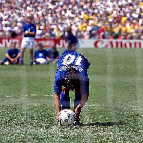 Baggio Roberto, Usa World Cup, Roberto Baggio, International Games, Football Images, Tv Icon, Classic Football, Football Is Life, World Cup Final