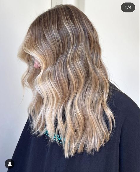 Blonde To Light Brunette, Fall Hair For Blondes Low Lights, Low Lights For Brown Hair Balayage, Low Maintenance Blonde Highlights, Long Blonde Balayage Hair, Lived In Blonde Highlights, Highlight Lowlight Blonde, Low Maintenance Blonde Hair Balayage, Low Maintenance Blonde Hair