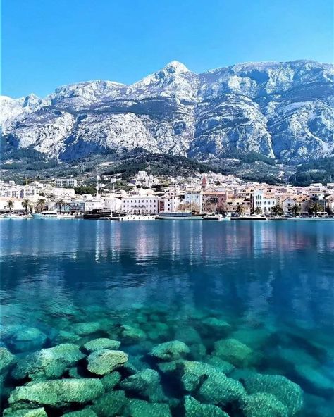 Makarska Croatia, Luxury Yachts, Best Vacations, Luxury Vacation, Iceland, Croatia, Life Is Good, Travel Tips, Beautiful Places