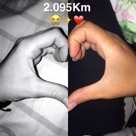 Imagen de Antonia Marc Long Distance Relationship Pics, Long Distance Couple Pictures, Long Distance Relationship Aesthetic, Long Distance Relationship Pic Ideas, Cute Relationship, Distance Love Quotes, Distance Love, Snapchat Picture, Goals Pictures