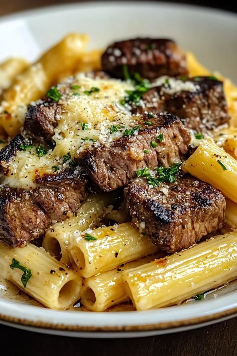 Sirloin Tips Recipes, Steak With Pasta, Red Meat Dinner, Garlic Butter Steak Tips, Steak And Noodles, Cheesy Rigatoni, Filet Mignon Recipes Grilled, Steak And Pasta, Venison Sausage Recipes