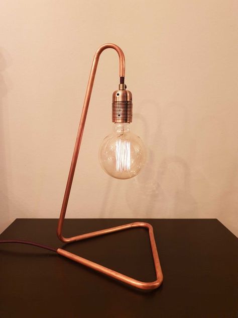 Copper Pipe Lamp, Luminaria Diy, Copper Table Lamp, Elegant Lamp, Copper Table, Copper Diy, Industrial Livingroom, Pipe Lamp, Copper Lamps