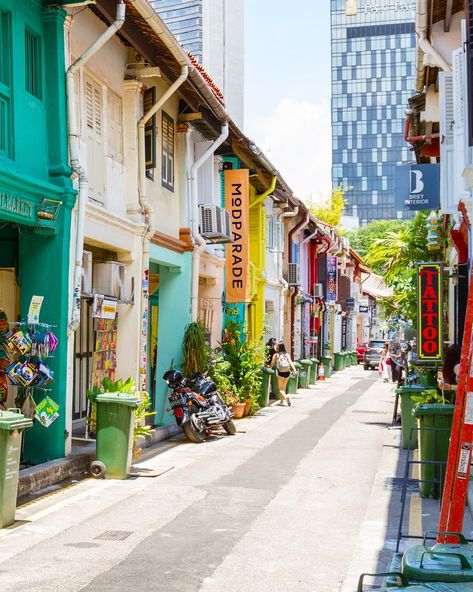 Haji Lane, Singapore - Culture Review - Condé Nast Traveler Singapore City Aesthetic, Bugis Street Singapore, Singapore Painting, Singapore Culture, Zoo Aesthetic, Singapore Aesthetic, Haji Lane Singapore, Peranakan Tiles, Singapore Outfit