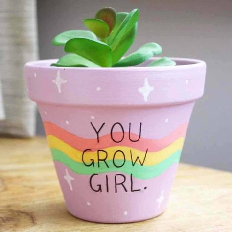 Cute Pot Designs Painted, Paint A Pot Party, Painted Flower Pot Ideas, Painting Pots Ideas Easy Diy, Kulhad Painting, Painting Pots Ideas, Painted Pot Ideas, Clay Date, Pottery Painting Ideas Easy