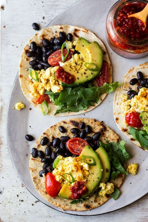 Vegan breakfast tacos with scrambled tofu are delicious, nutritious and easy to make. They make a great plant-based breakfast. Gluten-free option included. Vegan Breakfast Tacos, Burrito Vegan, Tacos Vegan, Scrambled Tofu, Plant Based Breakfast, Tofu Scramble, Plant Based Meals, Breakfast Tacos, Vegetarian Breakfast