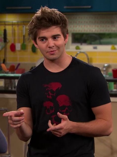 Jack Griffo in The Thundermans (Season 4) - Picture 3 of 9 Max Thunderman, Jack Griffo, Fictional Character Crush, Jack G, Foto Gif, Henry Danger, Nickelodeon Shows, Kids Tv Shows, Disney Boys