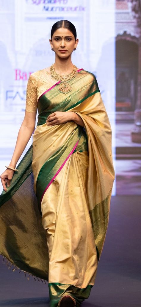 Cream Saree Combination, Kanjipuram Silk Sarees, Saree Combination, Cream Saree, Model Blouse, Dresses Traditional, Latest Model Blouse Designs, Indian Dresses Traditional, Antique Jewelry Indian