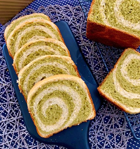 Sourdough Mom, Matcha Cream Puff, Swirl Bread Recipe, Tin Loaf, Milk Bread Recipe, Swirl Bread, Homemade Sourdough Bread, Braided Bread, Swirled Bread