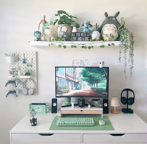 Study Area Aesthetic, Aesthetic Study Space, Ghibli Green, Area Aesthetic, Aesthetic Study Desk, Apple Study, Desk Idea, Study Spaces, Academia School