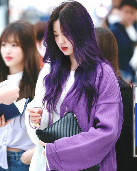 Wonyoung Purple Hair, Wonyoung Purple, Isabella Valencia, Wonyoung Izone, Iz One Wonyoung, New Dj, Haircuts Straight Hair, Uzzlang Girl, Hair Inspo Color