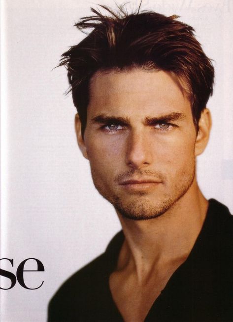 Tom Cruise Short, Tom Cruise Hot, Mens Hairstyles Medium, Short Wedding Hair, The Perfect Guy, Christian Grey, Medium Hair Cuts, Tom Cruise, Famous Faces