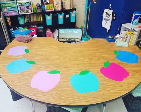 Dry Erase Vinyl Apples Small Group Area, Small Group Table, Teacher Table, Small Group Reading, Teacher Material, Reading Intervention, Classroom Setup, My Classroom, Beginning Of School