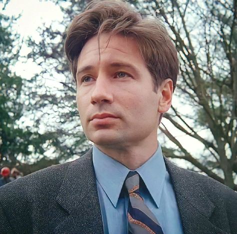 Fox Mulder Icons, Fox Molder, Agent Mulder, David And Gillian, Mulder Scully, Fox Mulder, Dana Scully, River Phoenix, David Duchovny