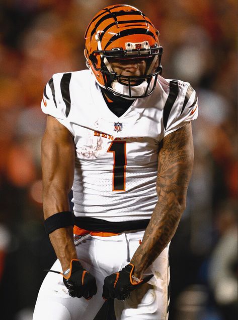 Jamar Chase Wallpaper, Jamarr Chase Wallpaper, Ja’marr Chase, Jamar Chase Wallpaper Bengals, Jamar Chase, Jamarr Chase, Tee Higgins, Nfl Wallpaper, Cincinnati Bengals Football