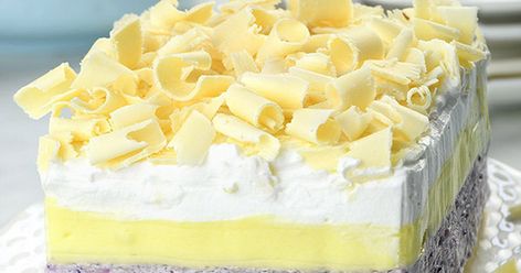 Lemon Blueberry Lasagna Recipe Lemon Blueberry Lasagna, Blueberry Lasagna, Double Layer Pumpkin Pie, No Bake Lemon Pie, Turtle Recipe, Nutella Puff Pastry, Puff Pastry Twists, Peach Cheesecake, Lemon Pie Filling