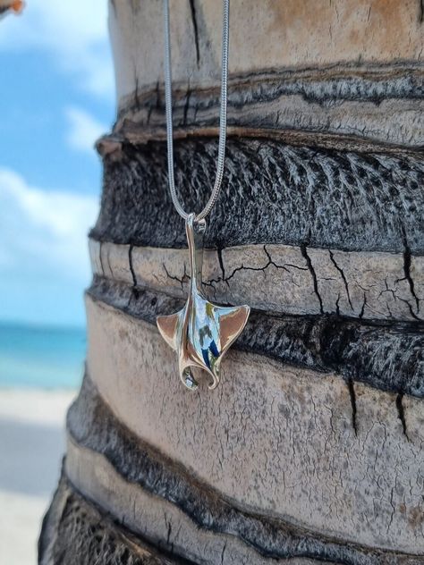 Manta Ray Pendant, Manta Ray Necklace, Stingray Necklace, Manta Ray Art, Pierced Pendant, Sterling Silver Necklace Dainty, Gold Snake Necklace, Marvel Jewelry, Manta Rays