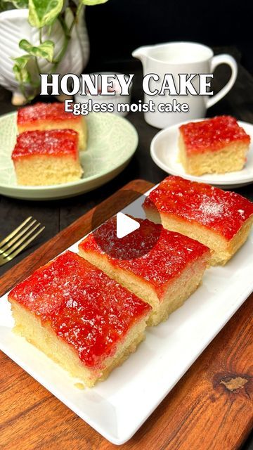 Easy Sweet Dish Recipe, Tastemade Recipes, Sweet Dishes Recipes, Honey Cake, Quick Bread Recipes, Moist Cakes, Cake Ingredients, Baking Molds, Quick Bread