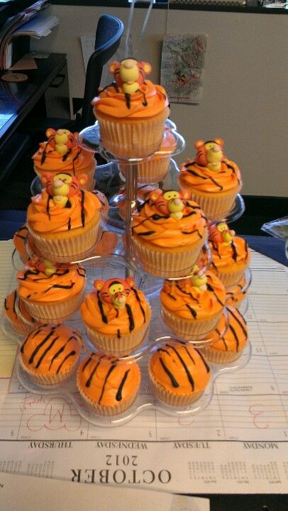 EPIC.TIGGER.CUPCAKES. Tigger Party Decorations, Tigger Party Ideas, Tigger Birthday Party Decorations, Tigger Decorations, Tigger Birthday Party Ideas, Tigger 1st Birthday Party, Pooh Bear Cupcakes, Tigger Baby Shower Ideas, Tigger Cupcakes