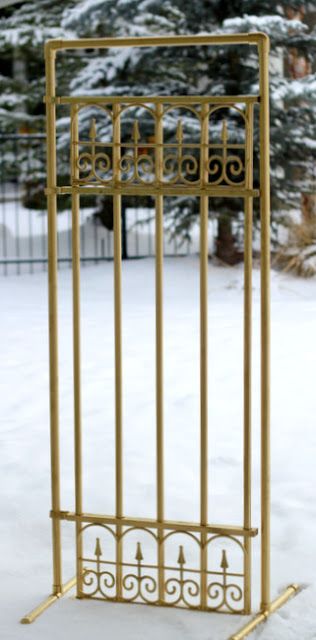 Crafty Sisters: "Heavenly" Gates. http://craftysisters-nc.blogspot.com/2013/01/heavenly-gates.html Dance Props, Theatre Props, Halloween Outside, Pvc Pipe Projects, Pvc Projects, Diy Props, Gold Spray Paint, Gold Spray, Set Designs