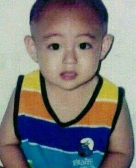 Tae chiquito V Chibi, Bts Predebut, V Bta, Childhood Pictures, Taehyung Selca, Childhood Photos, Kim Taehyung Wallpaper, Bts Chibi, Daegu