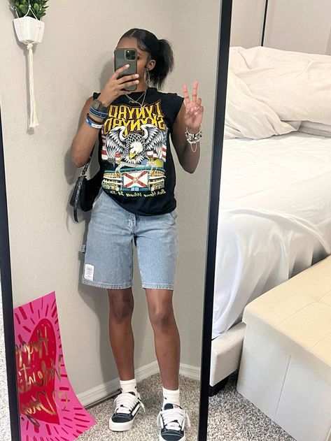 20+ Jorts Outfits 2024 You Need to See 12 Baddie Outfits With Shorts For School, Knu School Vans With Jorts, Black Sleeveless Shirt Outfit, Knee Shorts Outfits Women, Knu School Vans Outfits Girl, Girl Jorts Outfit, Bedroom Pictures Instagram, Jorts Outfit Idea Black Women, Baddie Outfits Casual School