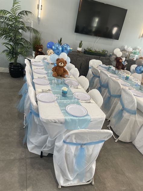 Baby Shower Table Decoration Ideas Boy, Baby Shower Table Decoration Ideas, Royal Blue Centerpieces, Baby Shower Table Decoration, Themed Baby Shower Ideas, Baby Art Crafts, Shower Baskets, Winter Baby Shower Themes, Table Decoration Ideas